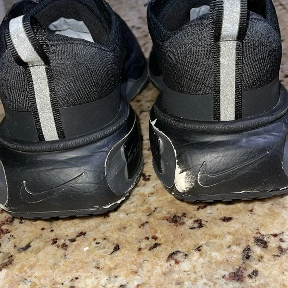 Nike ZoomX Invincible Run 3 - Picture 4 of 12